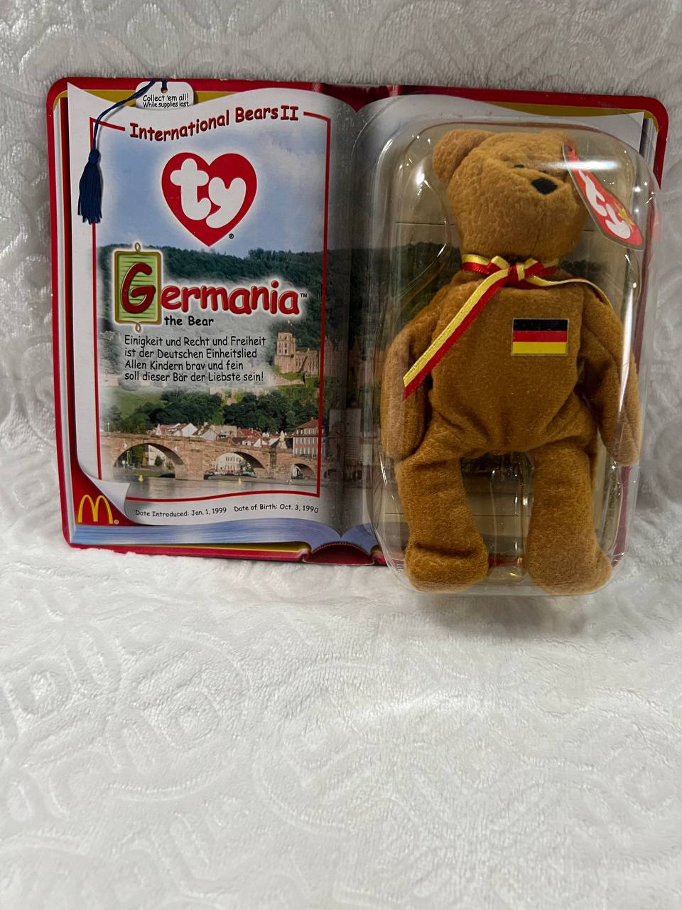 *RARE* MINT Germania the Bear Beanie Baby With Tag in Pristine Condition